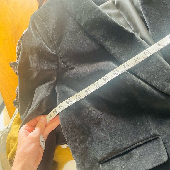 Vintage Talbots Black Velvet Blazer - Picture 8 of 13